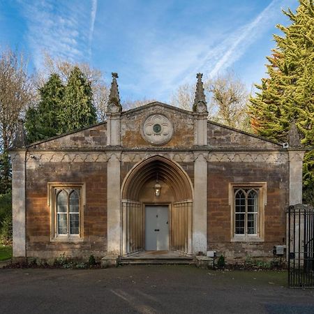 Rushton Hall Hotel And Spa Kettering Exterior photo