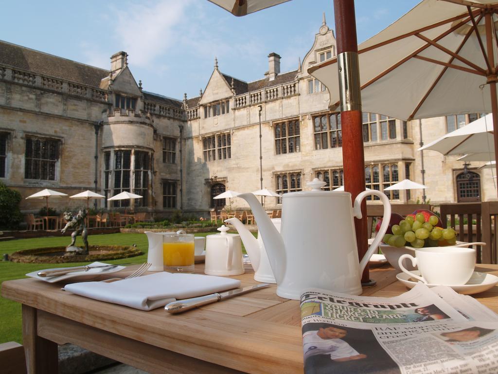 Rushton Hall Hotel And Spa Kettering Exterior photo