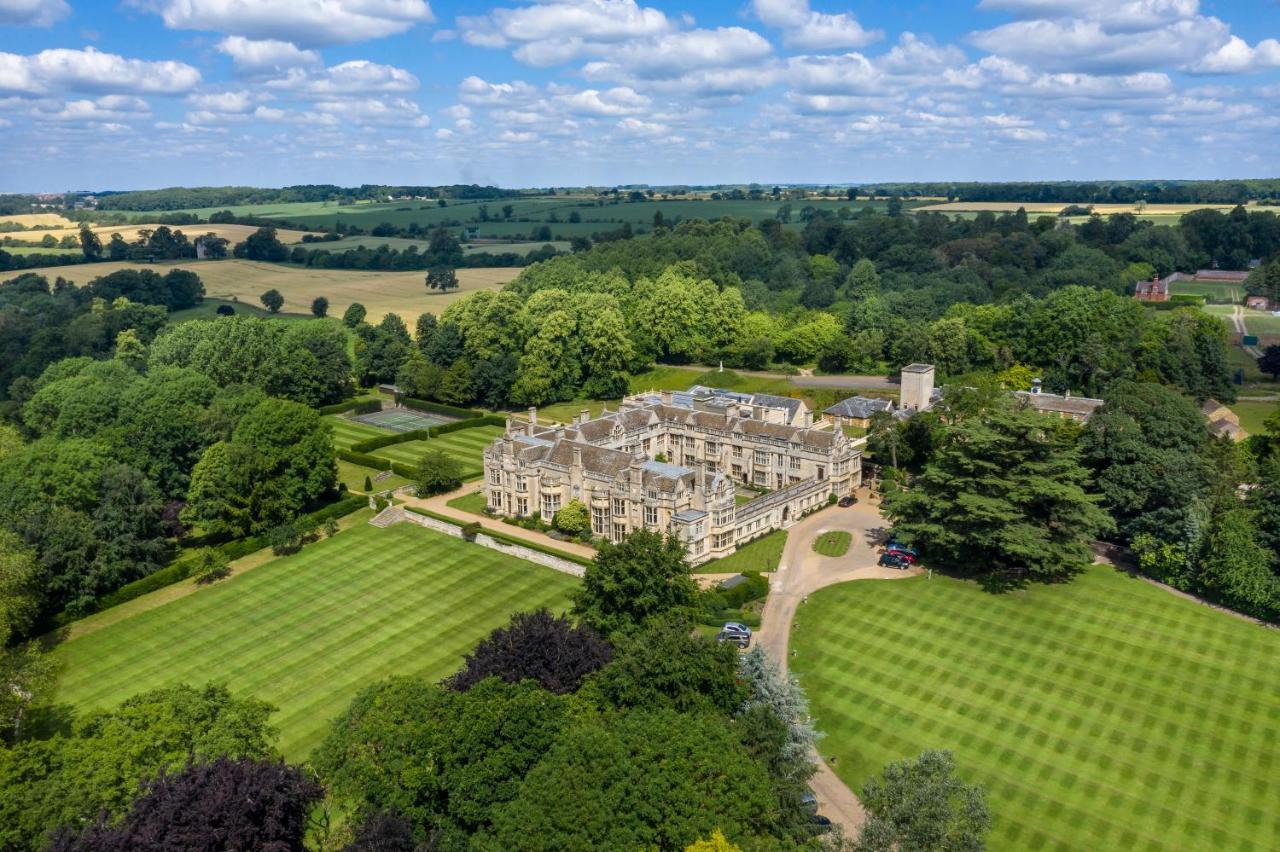 Rushton Hall Hotel And Spa Kettering Exterior photo