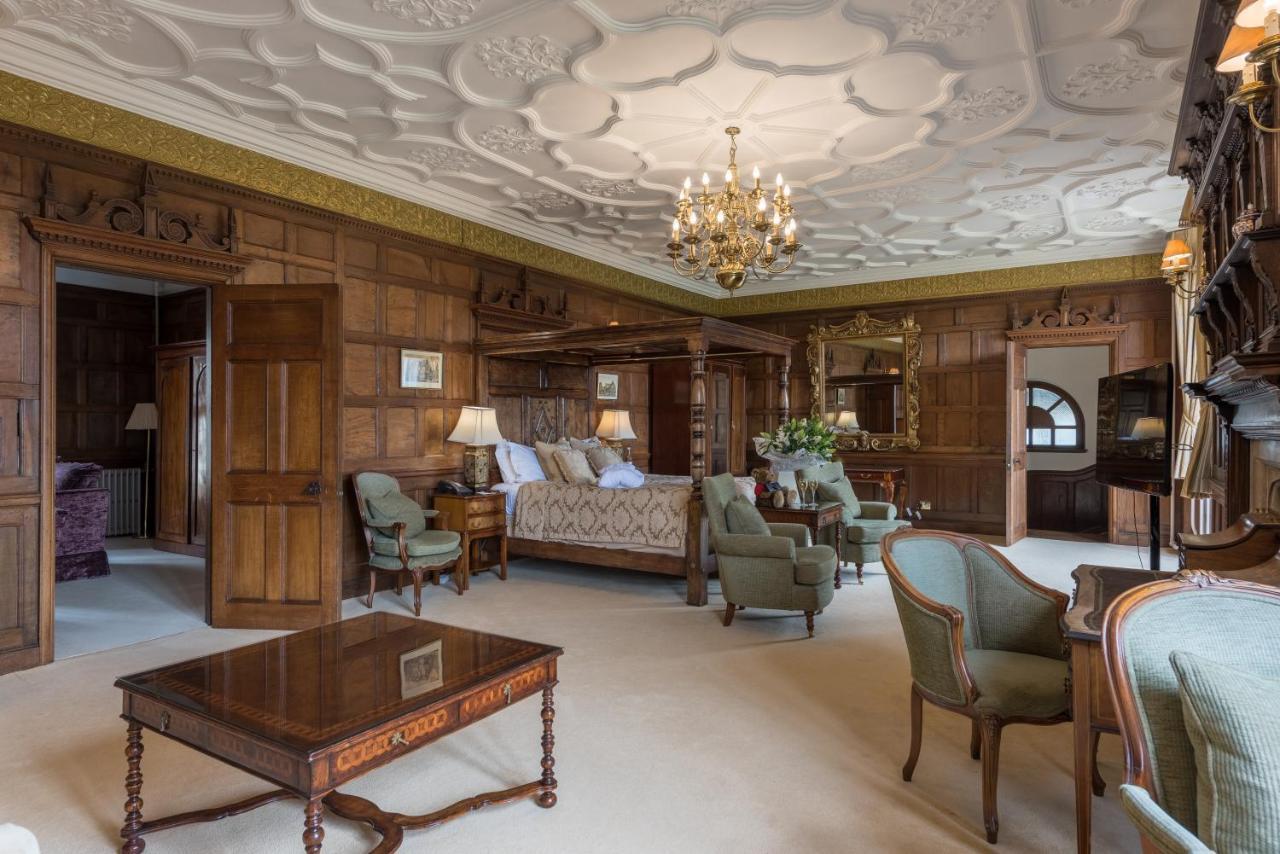 Rushton Hall Hotel And Spa Kettering Exterior photo