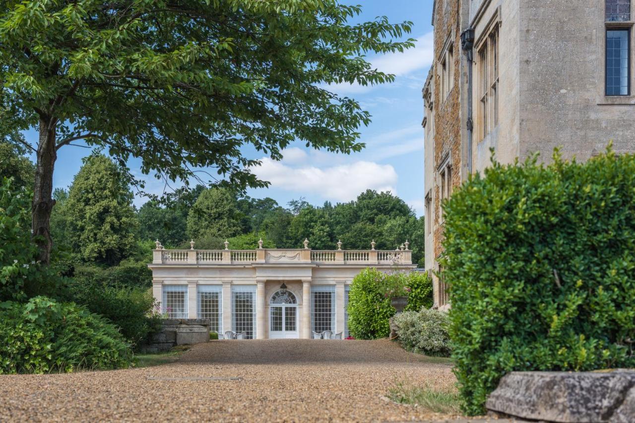 Rushton Hall Hotel And Spa Kettering Exterior photo
